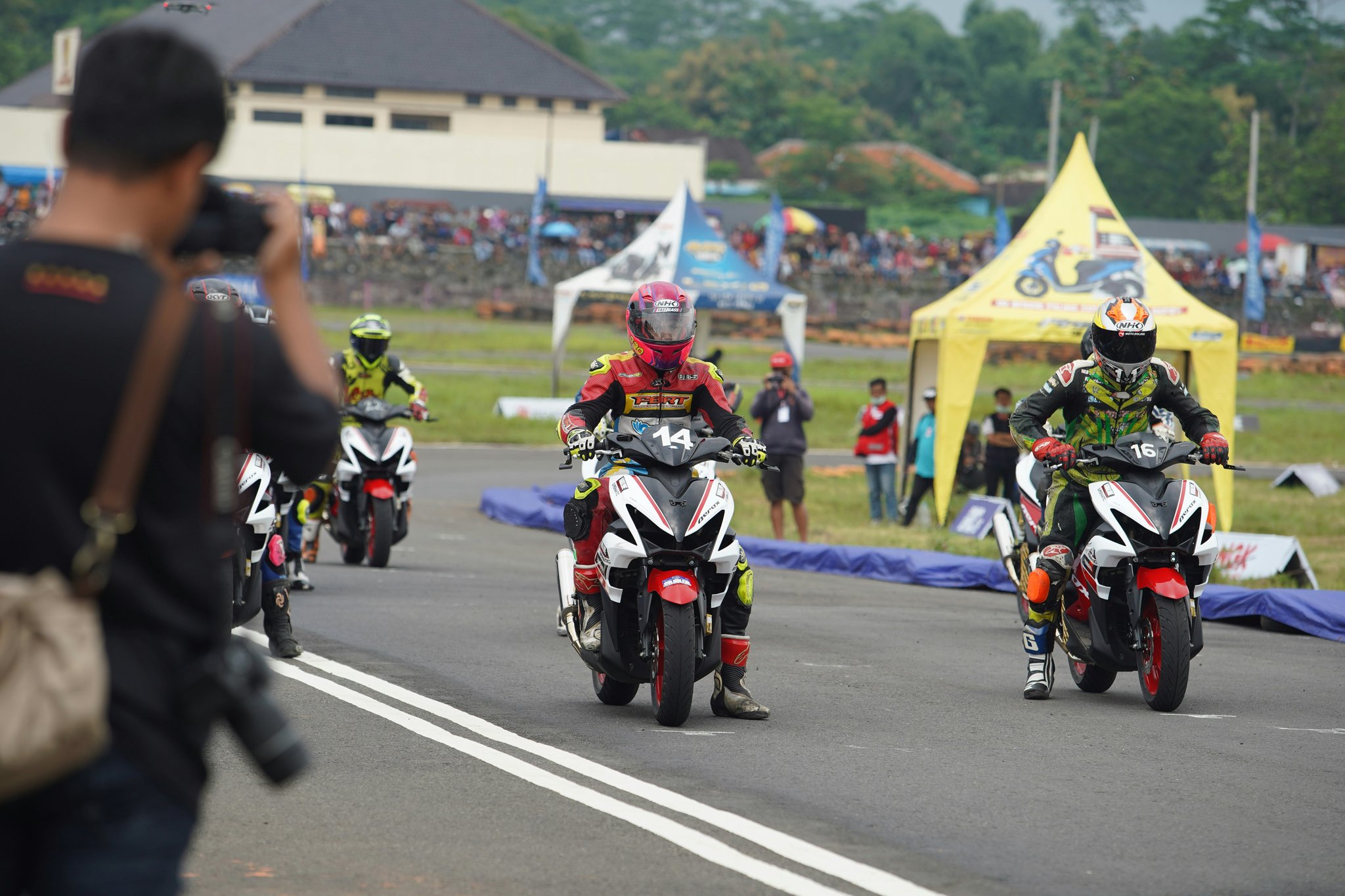 Marc Marquez celebrating after setting new lap record