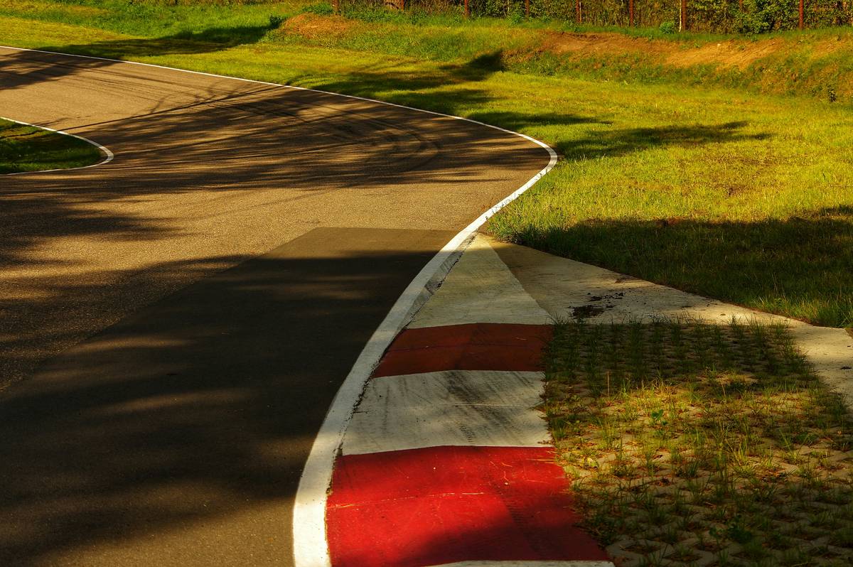 Mastering Circuit Turn Strategies: The Ultimate Guide for MotoGP Enthusiasts